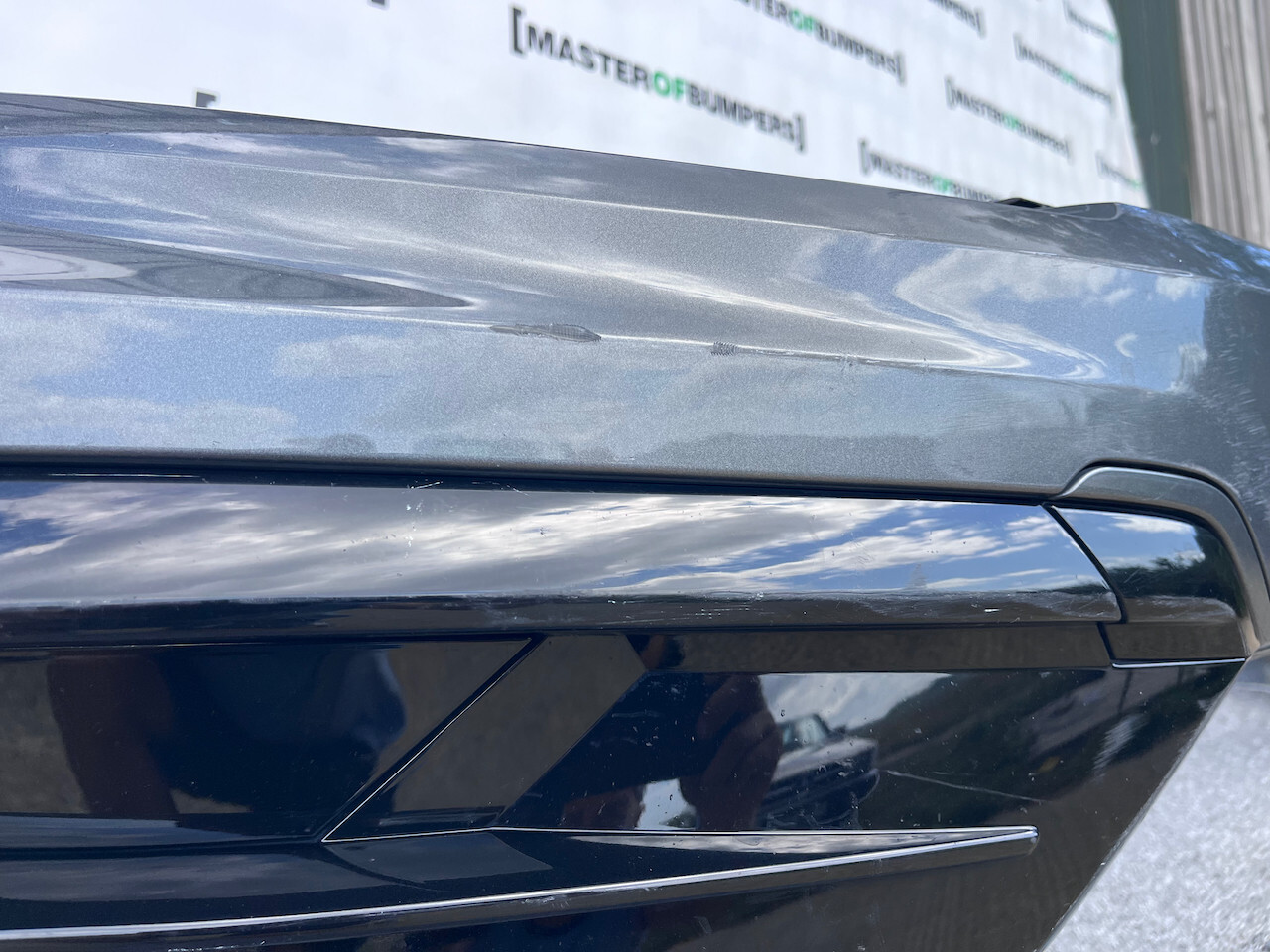 VW Tiguan R Line Mk2 Suv 2016-2019 Front Bumper 6 Pdc No Jets Genuine [v41]