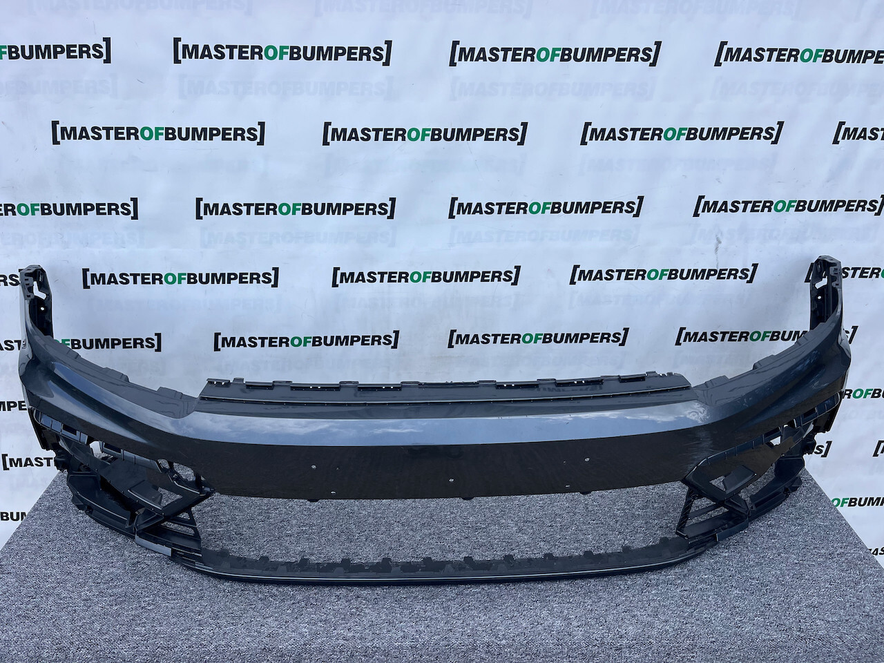 VW Tiguan R Line Mk2 Suv 2016-2019 Front Bumper 4 Pdc No Jets Genuine [v899]