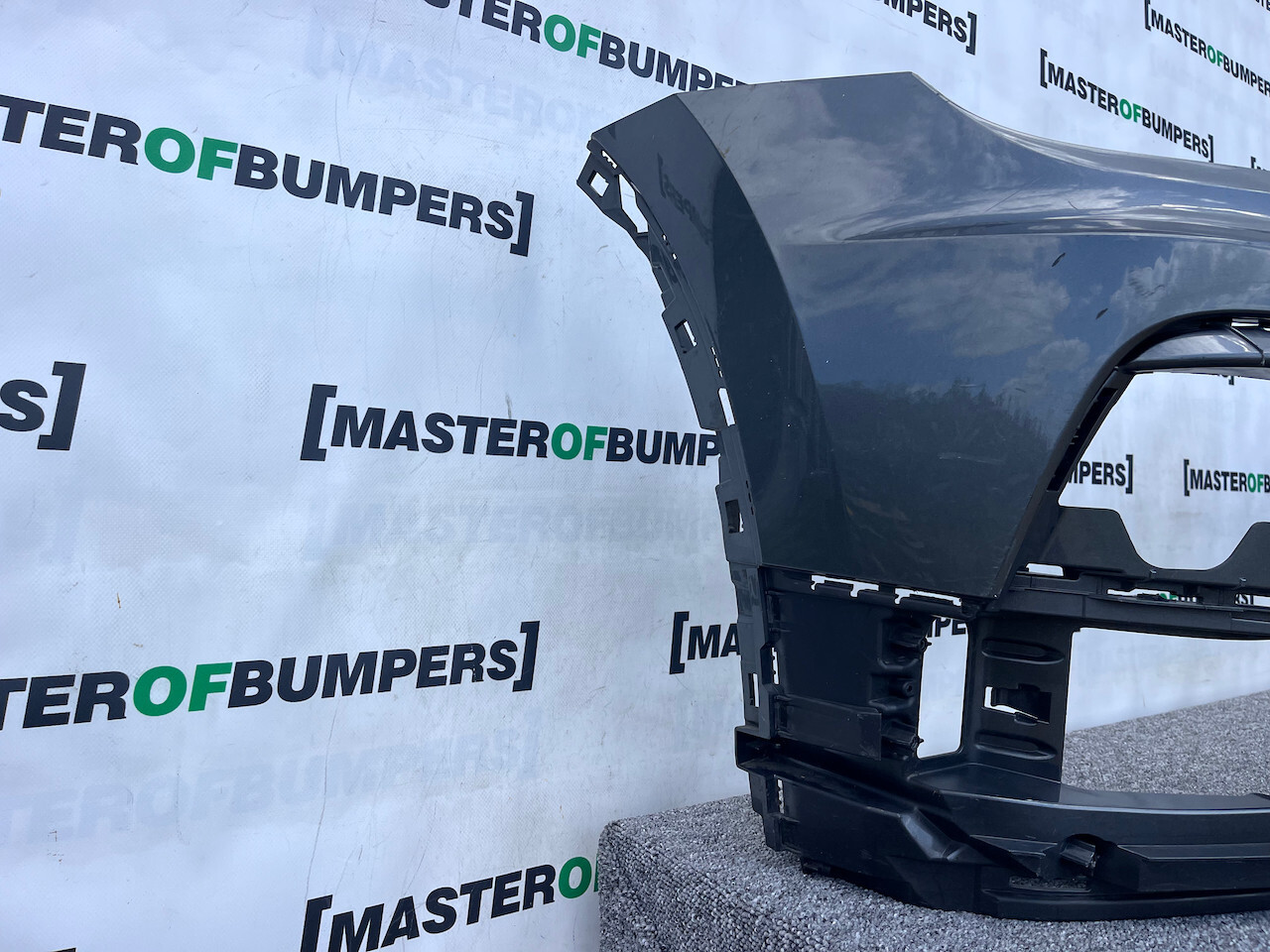 VW Tiguan R Line Mk2 Suv 2016-2019 Front Bumper 4 Pdc No Jets Genuine [v899]