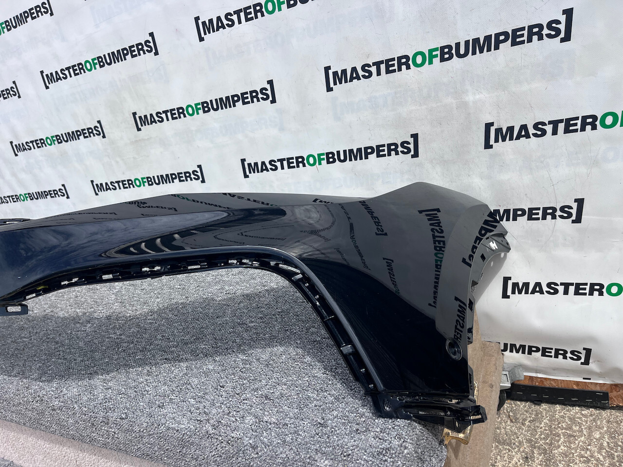 VW Tiguan R Line 5na Mk2 Lift 2020-2023 Front Bumper 6 Pdc Genuine [v333]