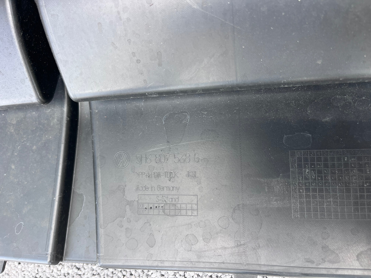 VW Golf Gti Gtd Clubsport Mk8 2020-2024 Rear Bumper 4 Pdc Genuine [v320]