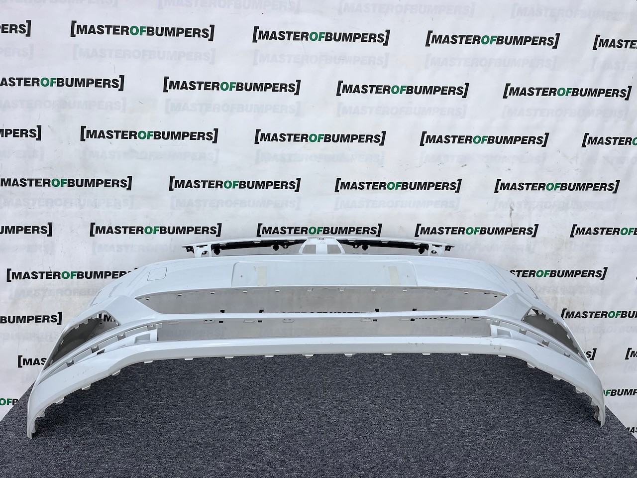 VW Polo Bluemotion Hatchback 2017-2021 Front Bumper No Pdc Genuine [v346]