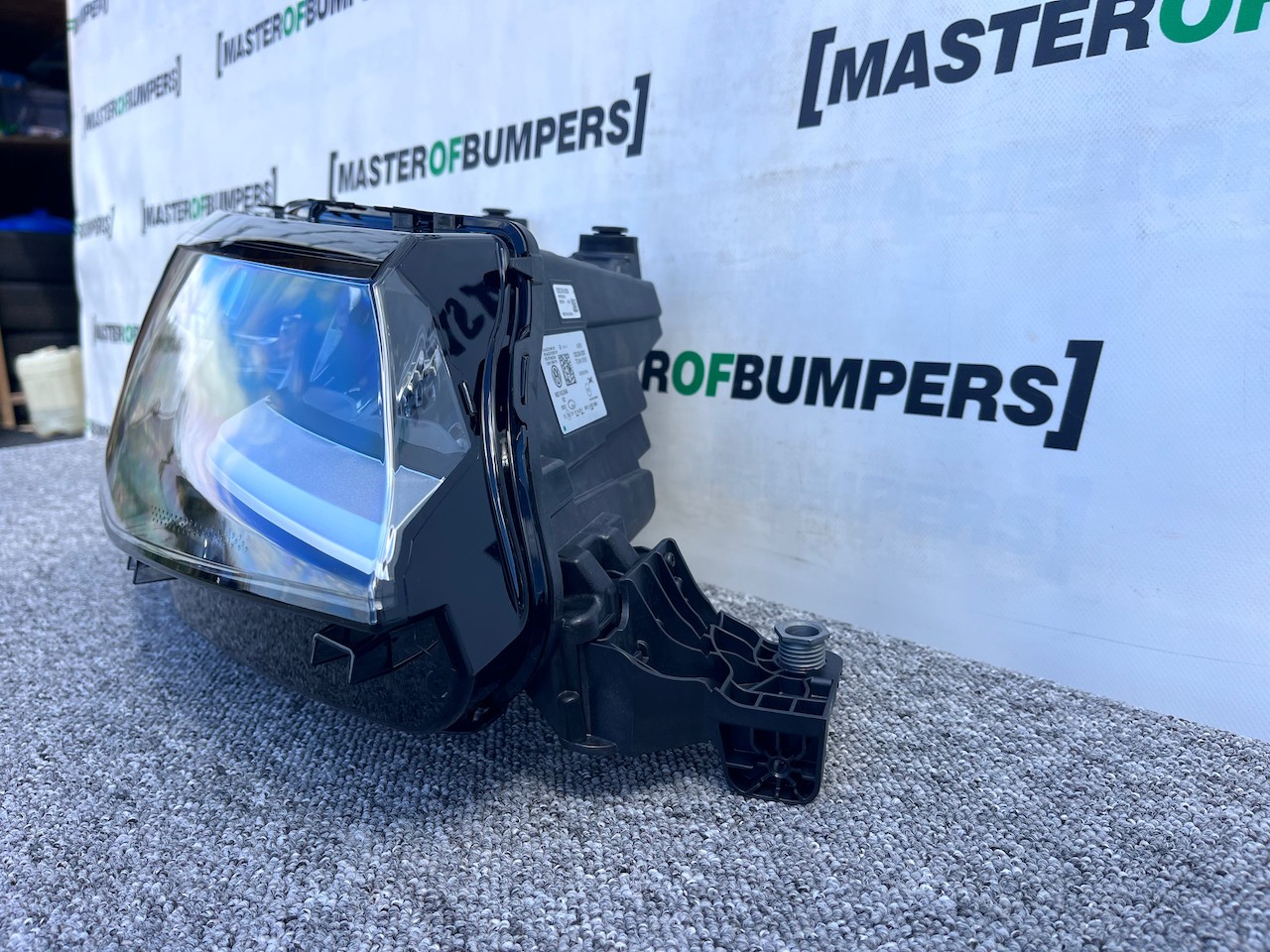 VW Transporter T7 Off Grid 2024-on Led Headlight Right Side Uk Spec Silver Trim VW Transporter T7 Off Grid 2024-on Led Headlight Right Side Uk Spec Silver Trim