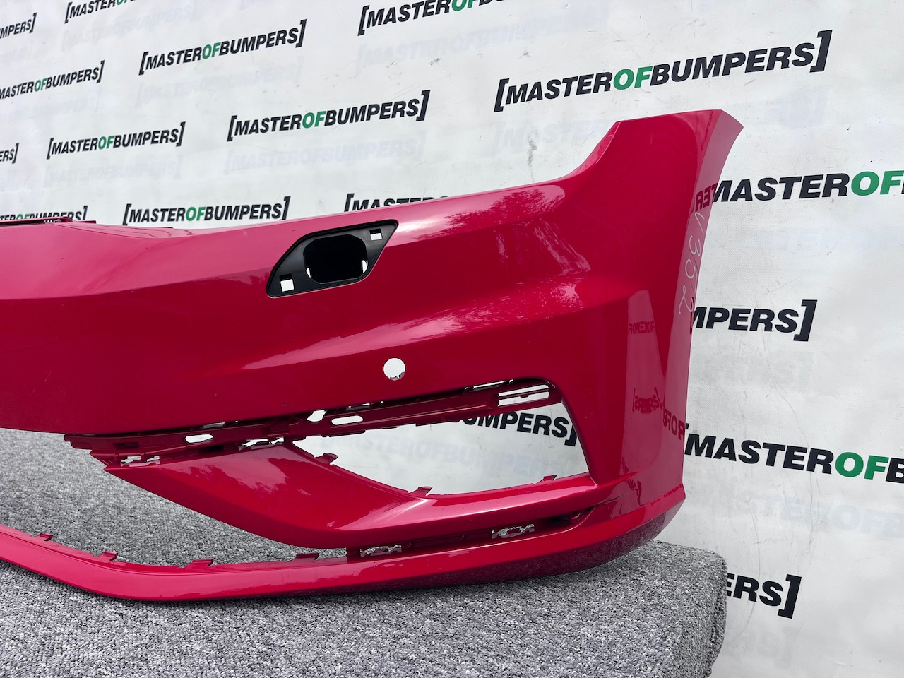 VW Golf Se Mk7 Lift 7.5 Hatch 2017-2019 Front Bumper 4 Pdc +jets Genuine [v352]