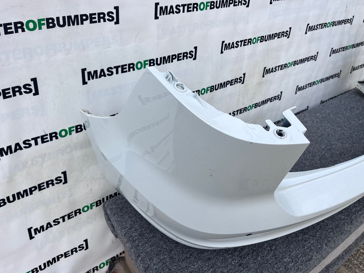 VW Sharan Mk2 7n0 Mpv Sel 2010-2022 Rear Bumper 4 Pdc Genuine [v353]