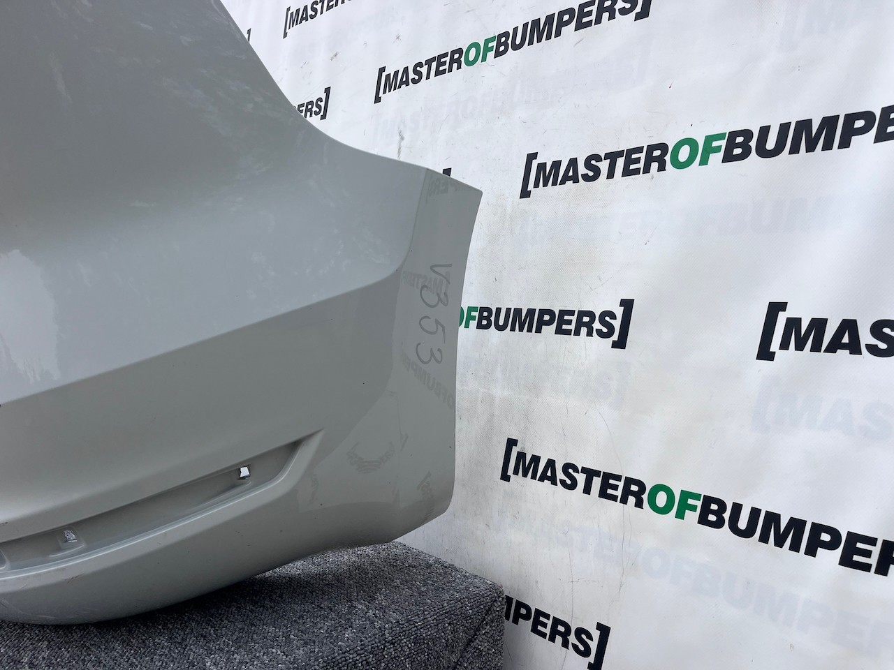 VW Sharan Mk2 7n0 Mpv Sel 2010-2022 Rear Bumper 4 Pdc Genuine [v353]