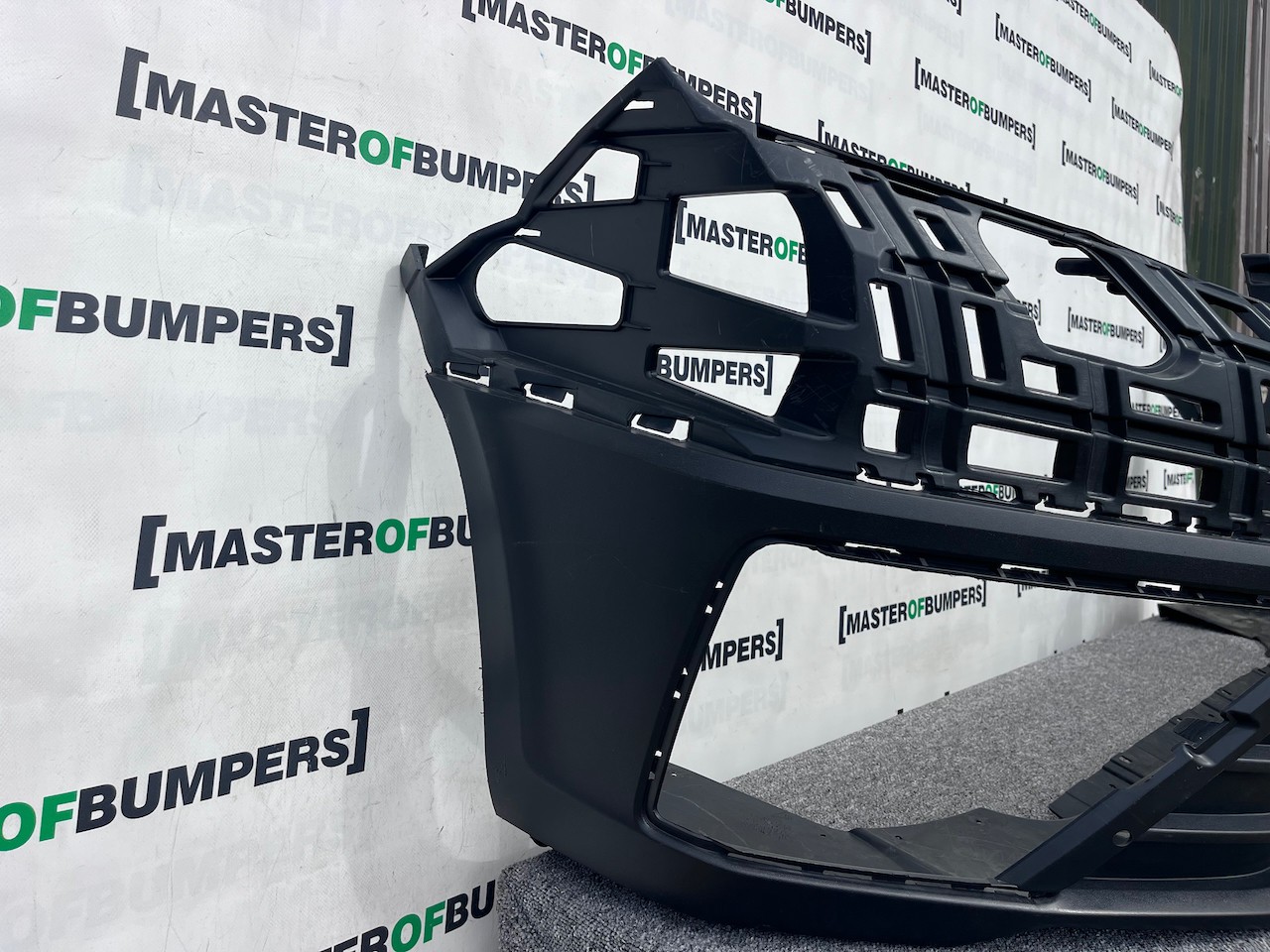 VW Crafter Man Tge 2017-2024 Front Bumper Pdc Textured Genuine [v355]