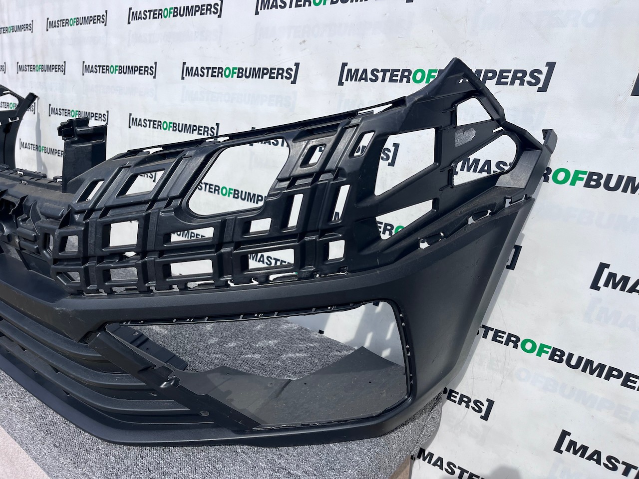 VW Crafter Man Tge 2017-2024 Front Bumper No Pdc Textured Genuine [v356]