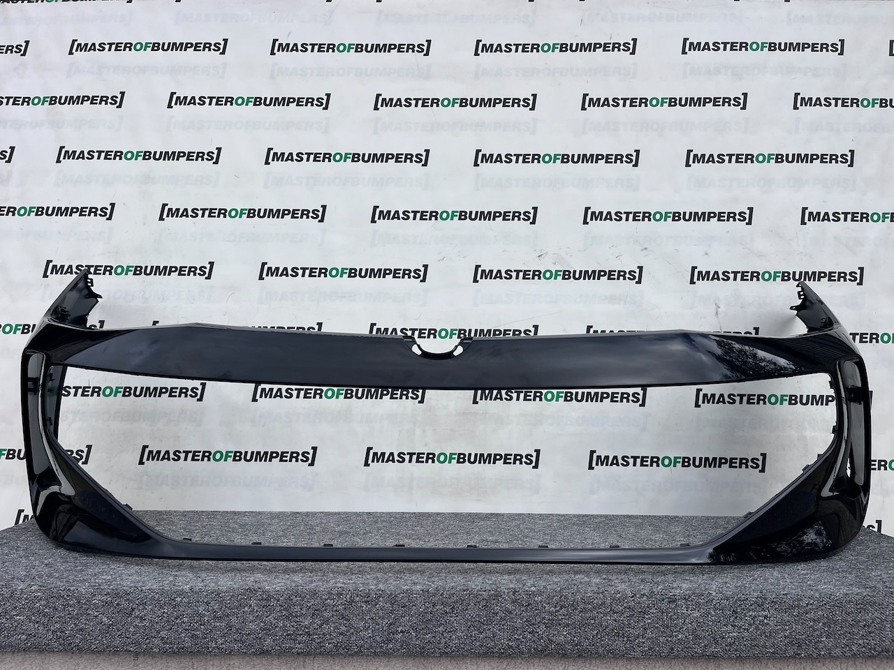 VW Passat Elegance Saloon Estate 2024-on Front Bumper 6 Pdc Genuine [v370]