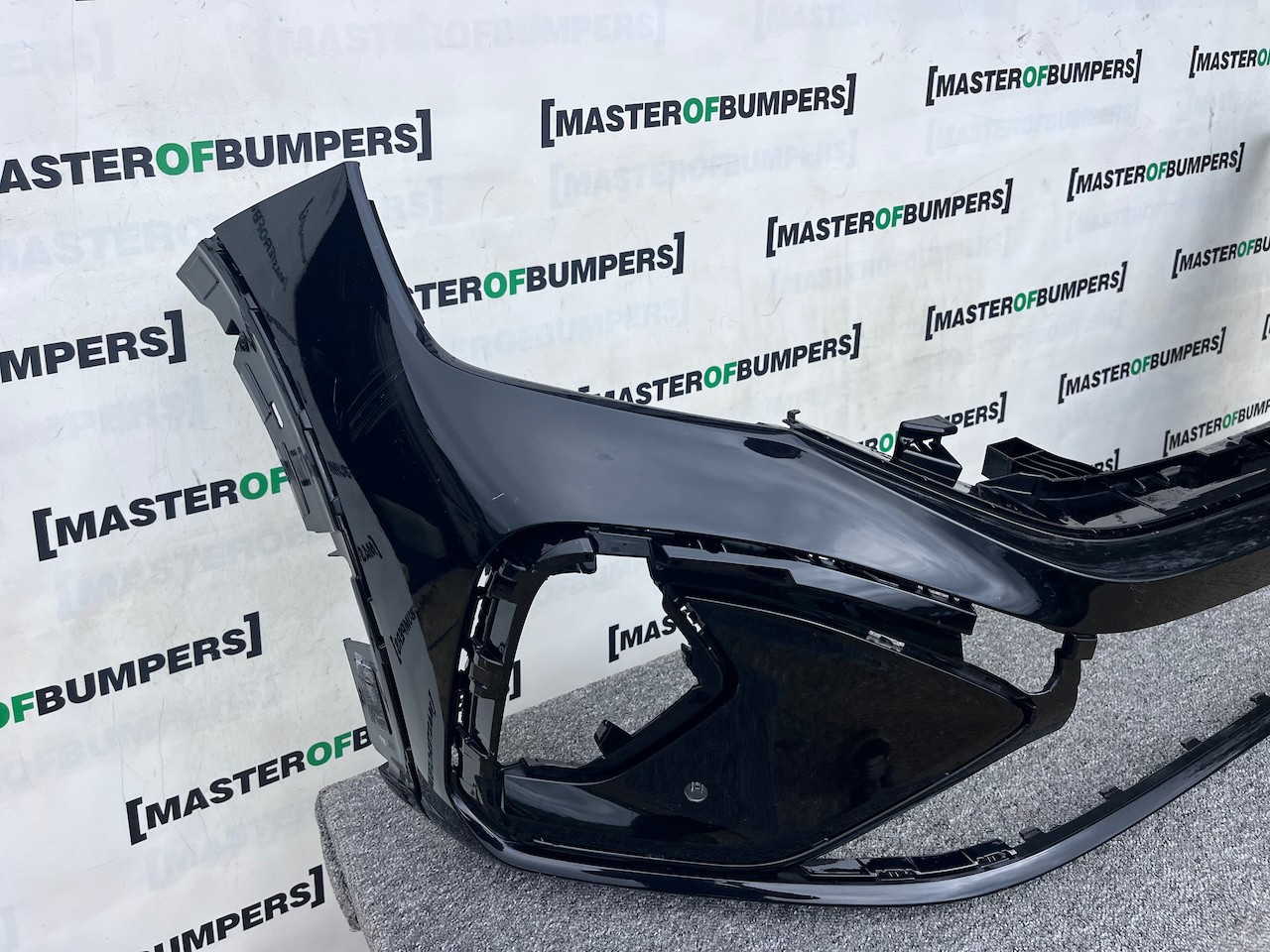 VW Taigo R Line Sportback 2022-2025 Front Bumper 4 Pdc Genuine [v365]