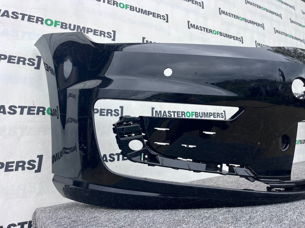 VW Golf Gte Hatchback 2014-2016 Front Bumper 4 Pdc Genuine [v371]