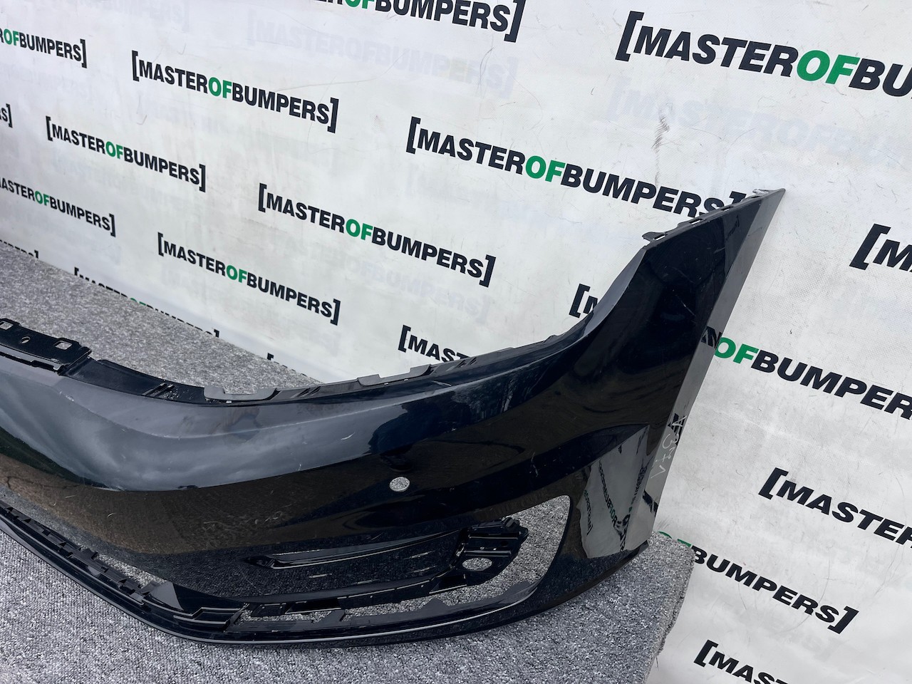 VW Golf Gte Hatchback 2014-2016 Front Bumper 4 Pdc Genuine [v371]