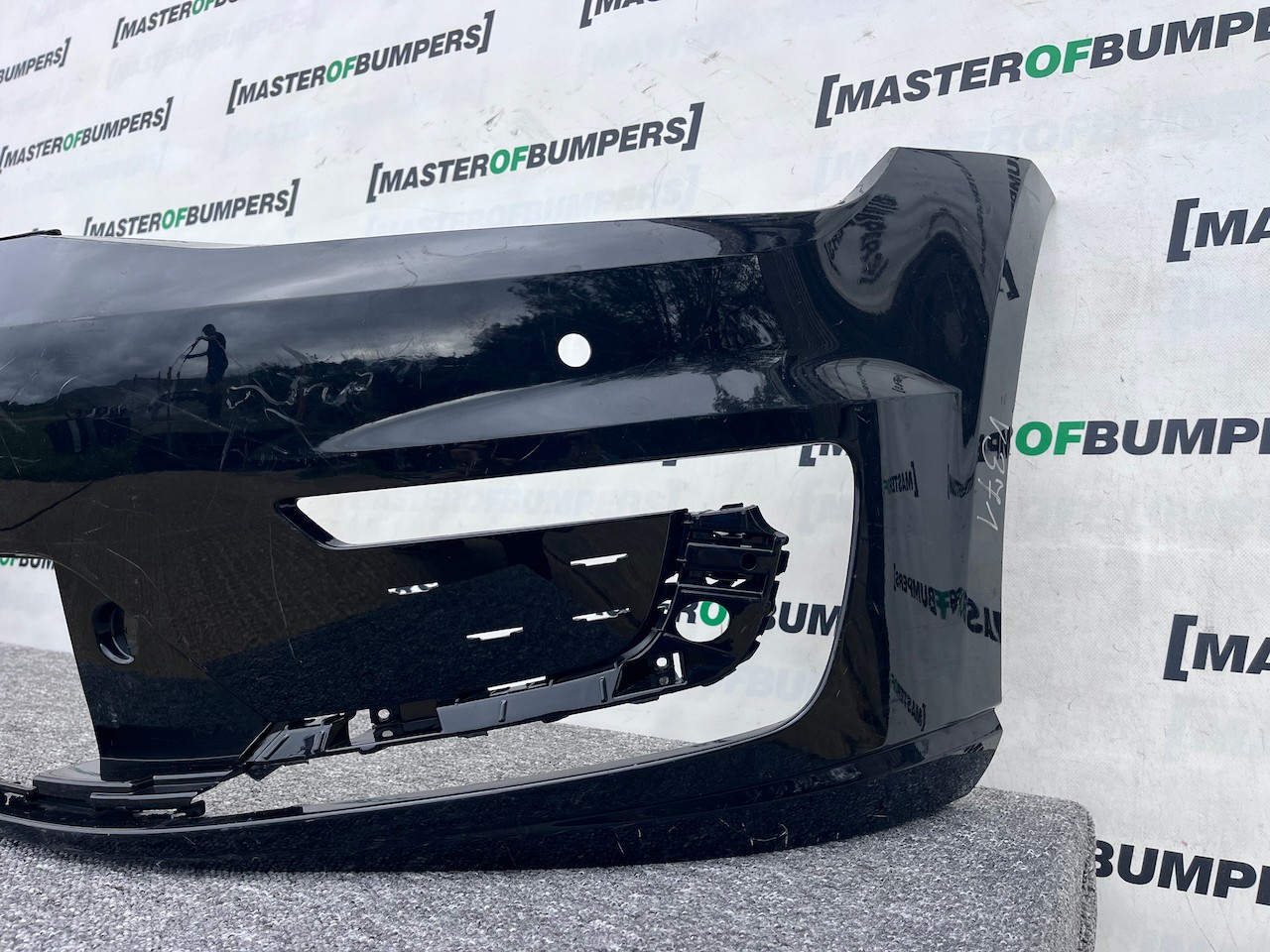 VW Golf Gte Hatchback 2014-2016 Front Bumper 4 Pdc Genuine [v371]