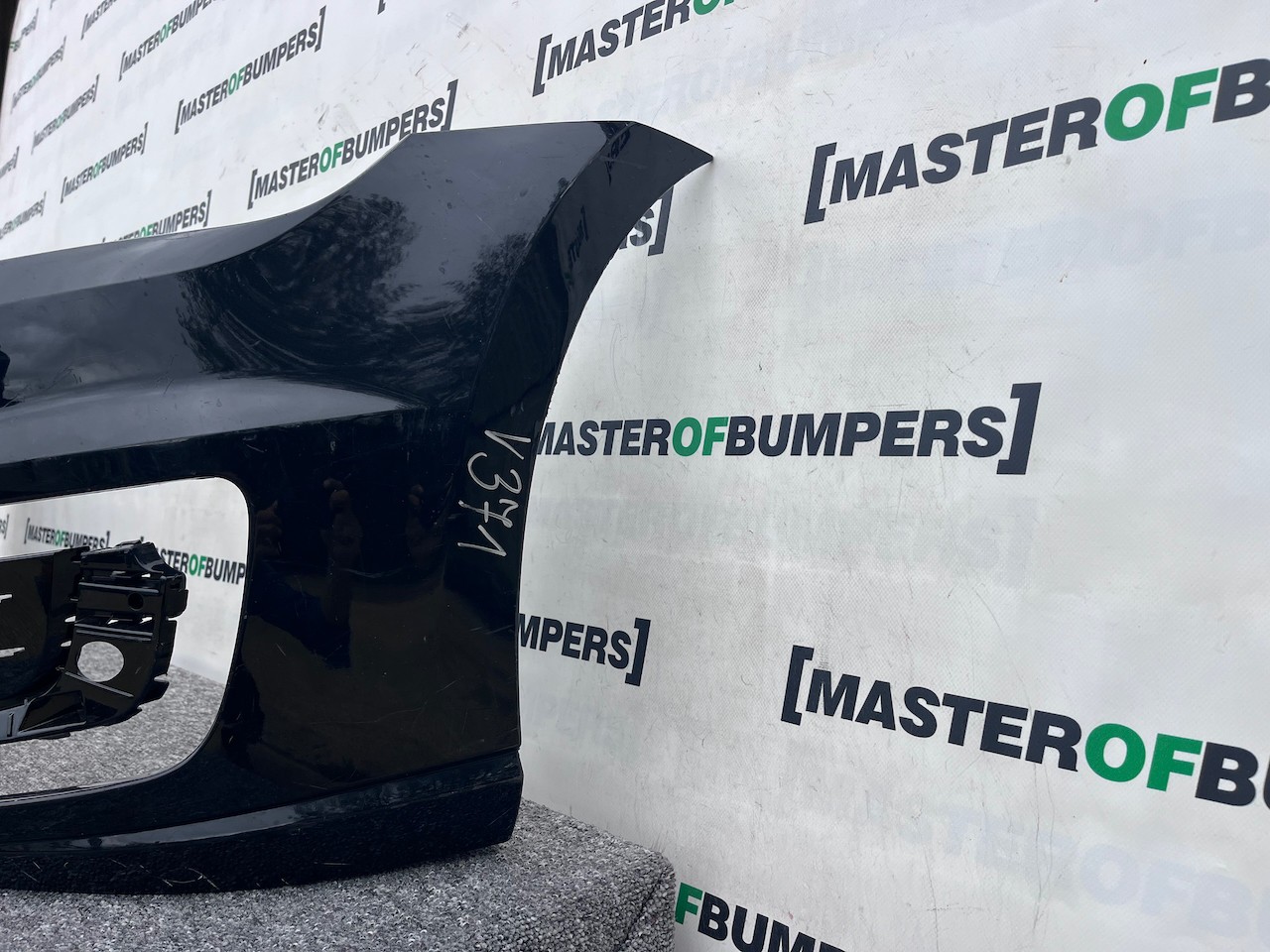 VW Golf Gte Hatchback 2014-2016 Front Bumper 4 Pdc Genuine [v371]