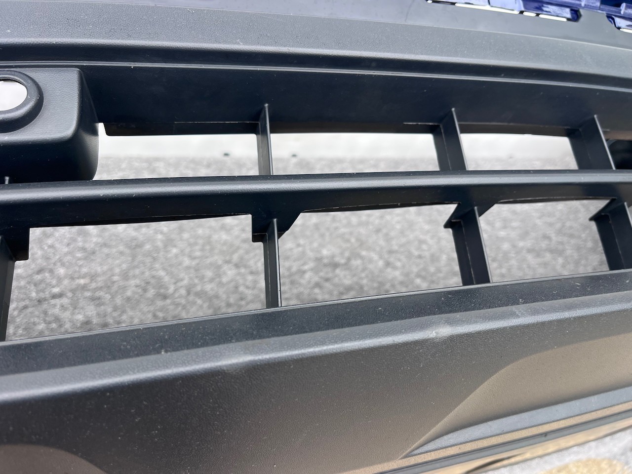 VW Tiguan Allspace Life Se 2021-2024 Front Bumper 6 Pdc Genuine [v368]