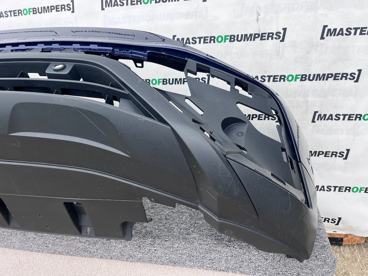 VW Tiguan Allspace Life Se 2021-2024 Front Bumper 6 Pdc Genuine [v368]