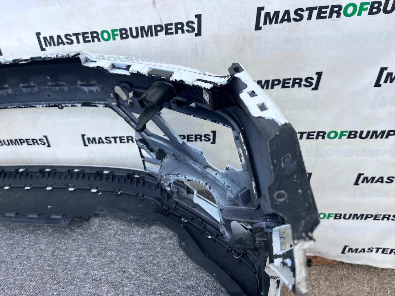 VW Tiguan R Line Mk2 Suv 2016-2019 Front Bumper 6 Pdc + Jets Genuine [v390]