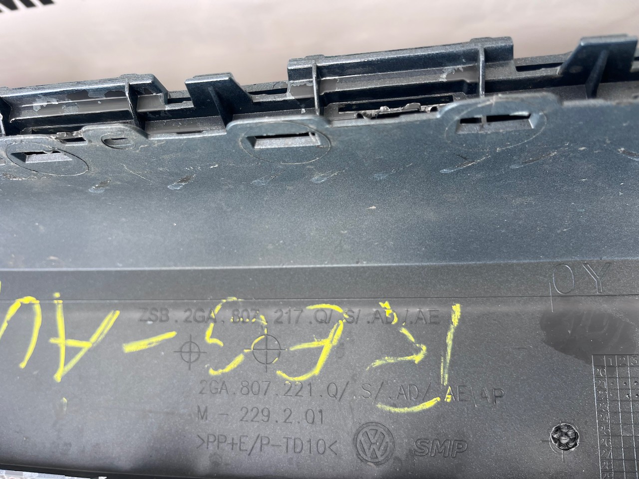 VW T-roc Troc Tfsi Evo Life Style 2022-2025 Front Bumper 4 Pdc Genuine [v385]