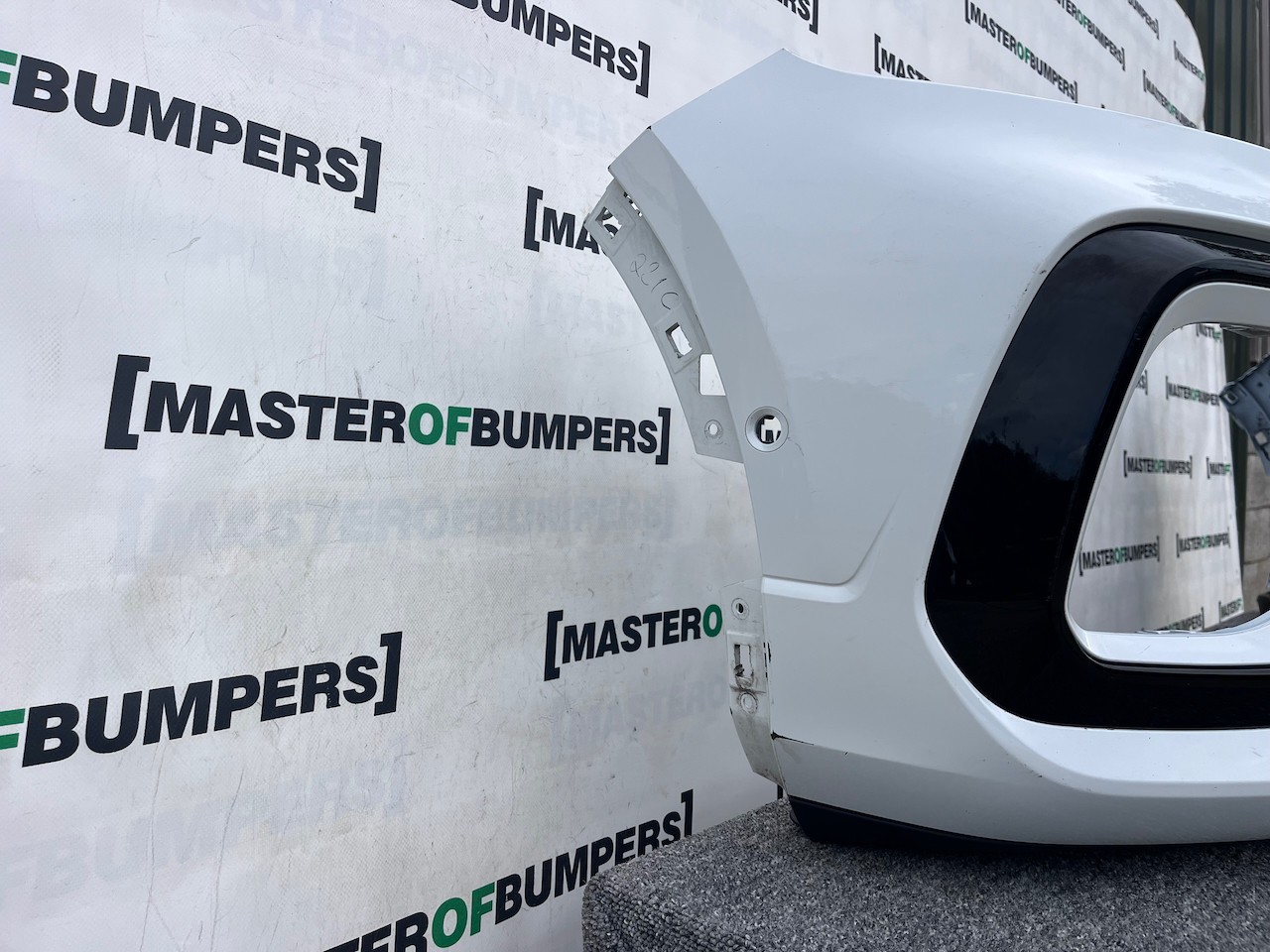 VW T-roc Troc R-line Lift 2022-2024 Front Bumper 6 Pdc Genuine [v391]