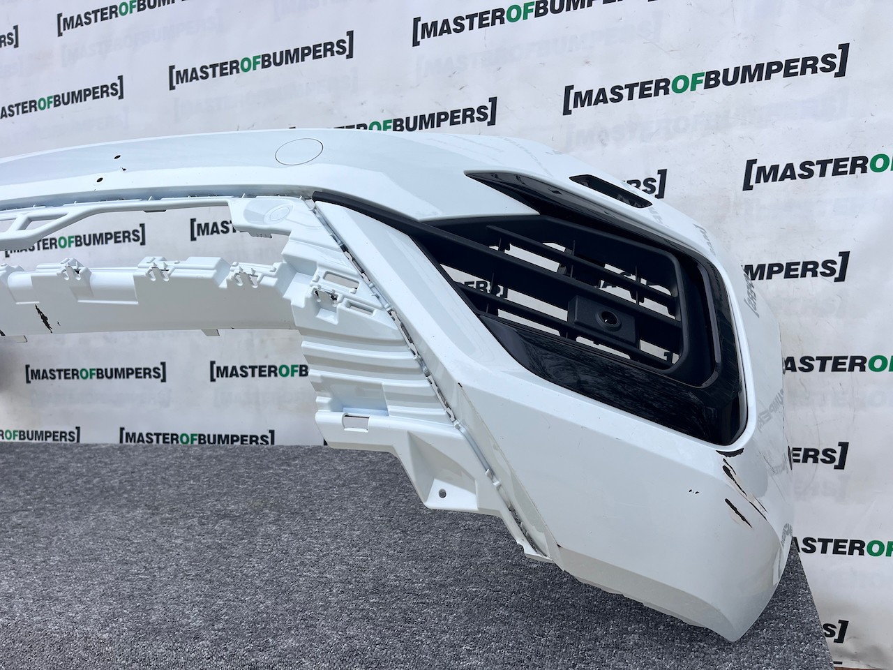 VW Touareg R Line Tdi V6 Mk3 2019-2023 Front Bumper 6 Pdc +jets Genuine [v410]