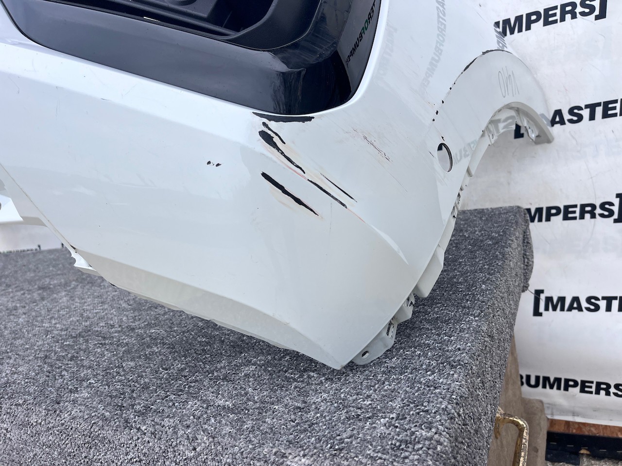 VW Touareg R Line Tdi V6 Mk3 2019-2023 Front Bumper 6 Pdc +jets Genuine [v410]