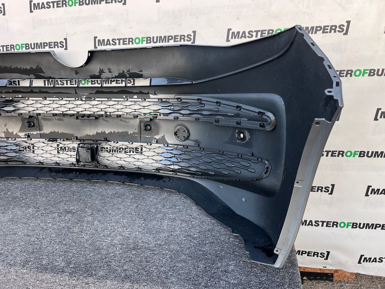 VW Multivan Style Edition T7 2022-on Front Bumper 4 Pdc Genuine [v433]