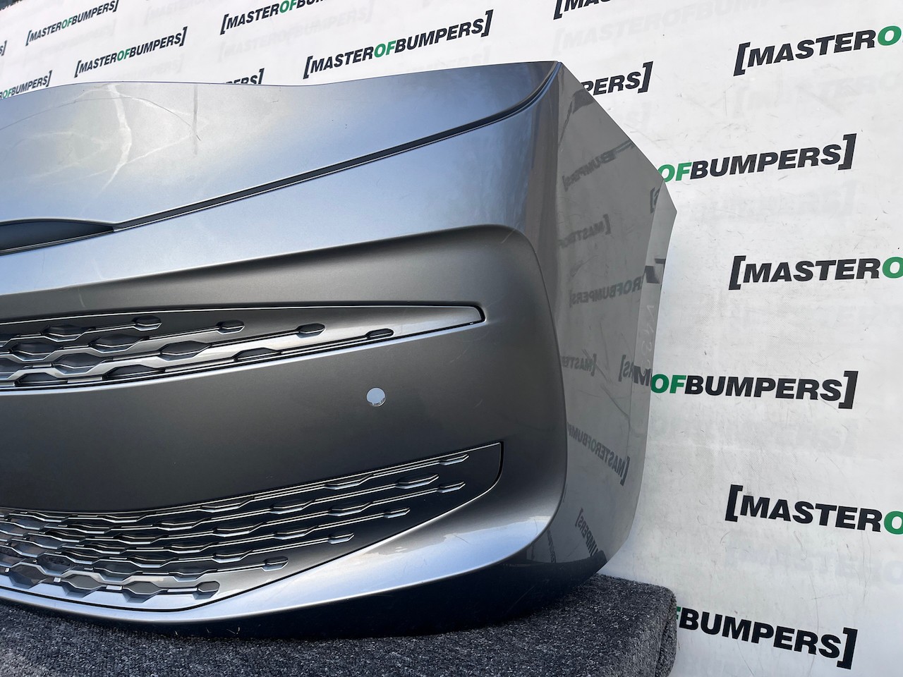 VW Multivan Style Edition T7 2022-on Front Bumper 4 Pdc Genuine [v433]