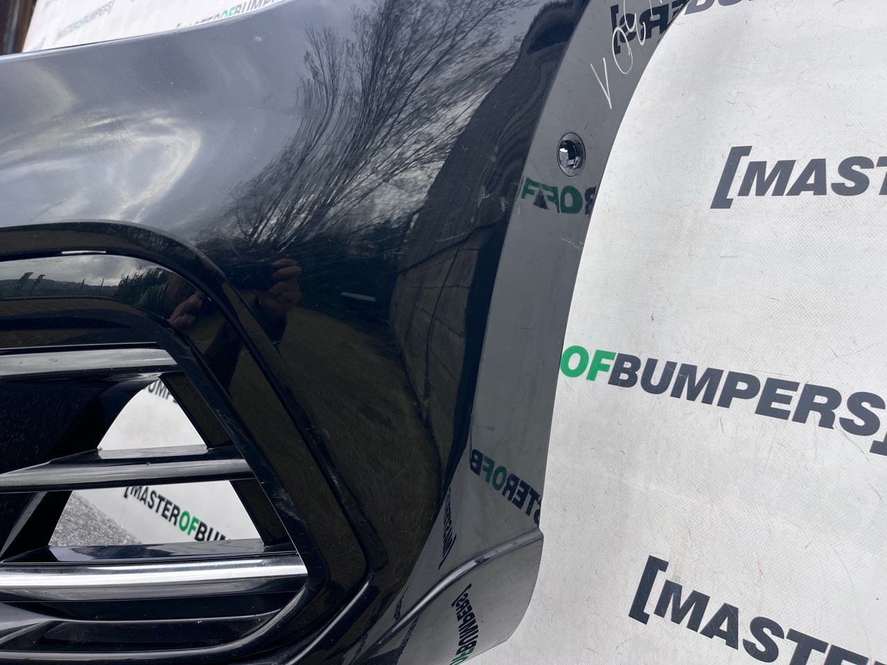 VW Arteon R Line Facelift 2020-2024 Front Bumper 6 Pdc + Jets Genuine [v301]