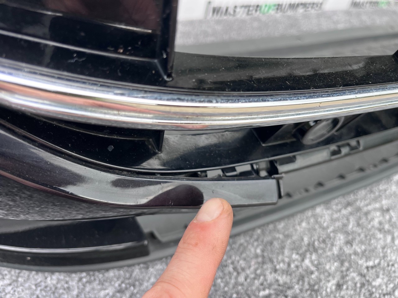 VW Arteon R Line Facelift 2020-2024 Front Bumper 6 Pdc + Jets Genuine [v301]