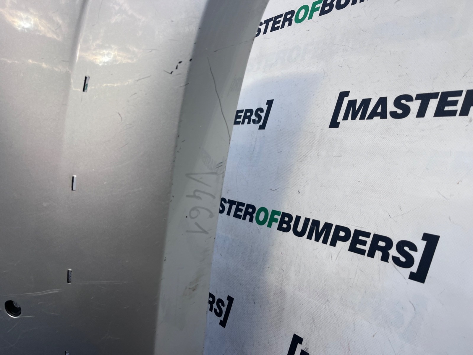 VW Amarok Mk1 Pre-facelift 2010-2015 Front Bumper 4 Pdc Genuine [v461]