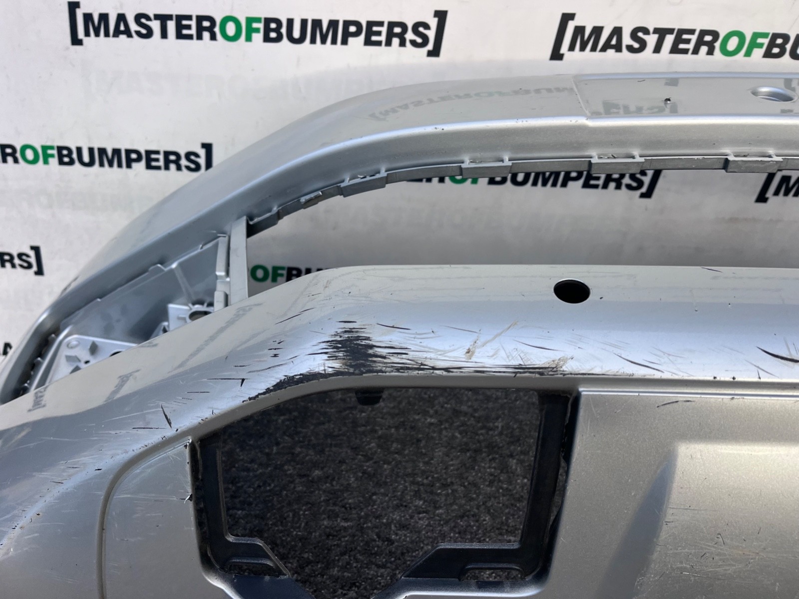 VW Amarok Mk1 Pre-facelift 2010-2015 Front Bumper 4 Pdc Genuine [v461]