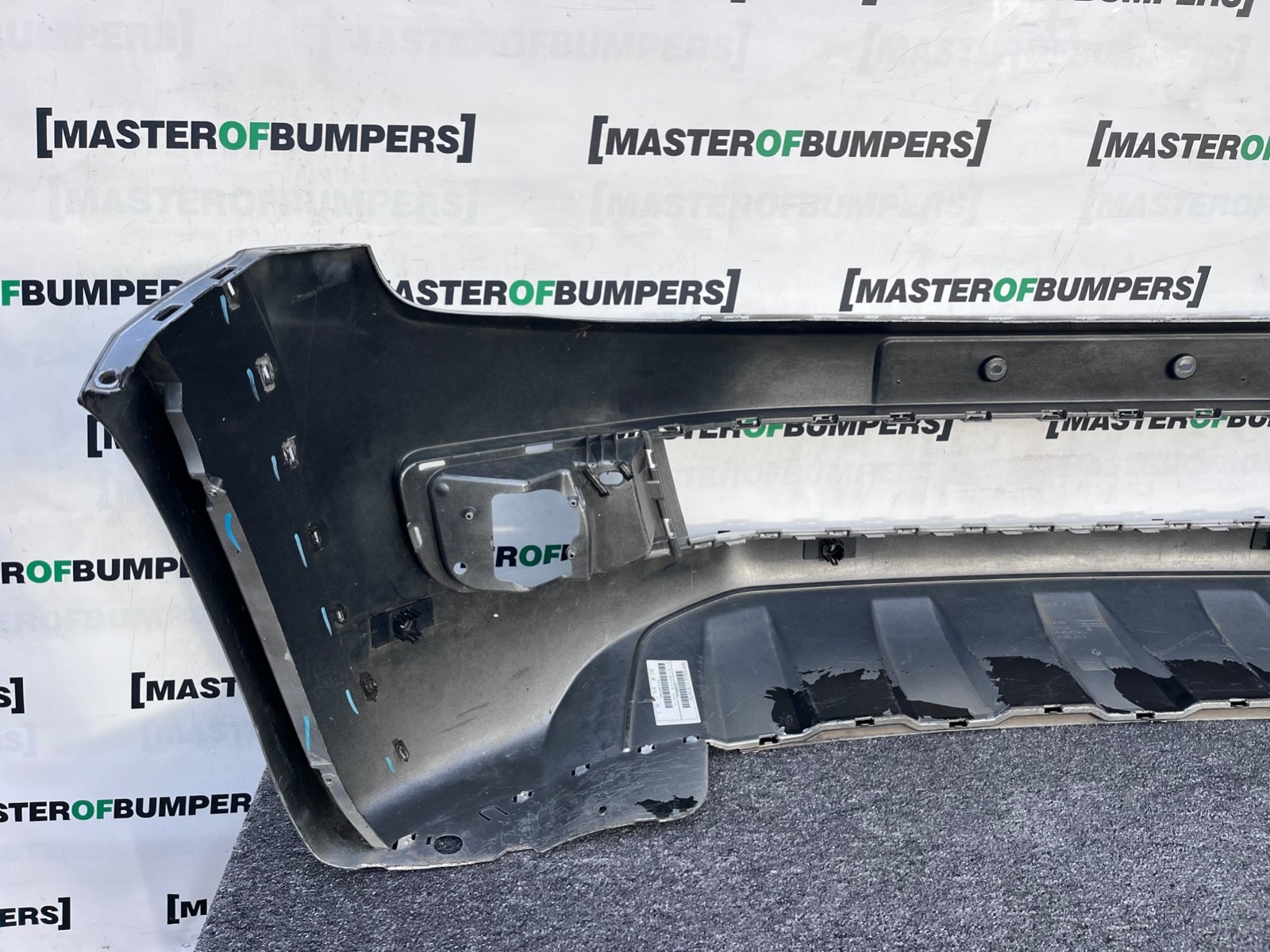 VW Amarok Mk1 Pre-facelift 2010-2015 Front Bumper 4 Pdc Genuine [v461]