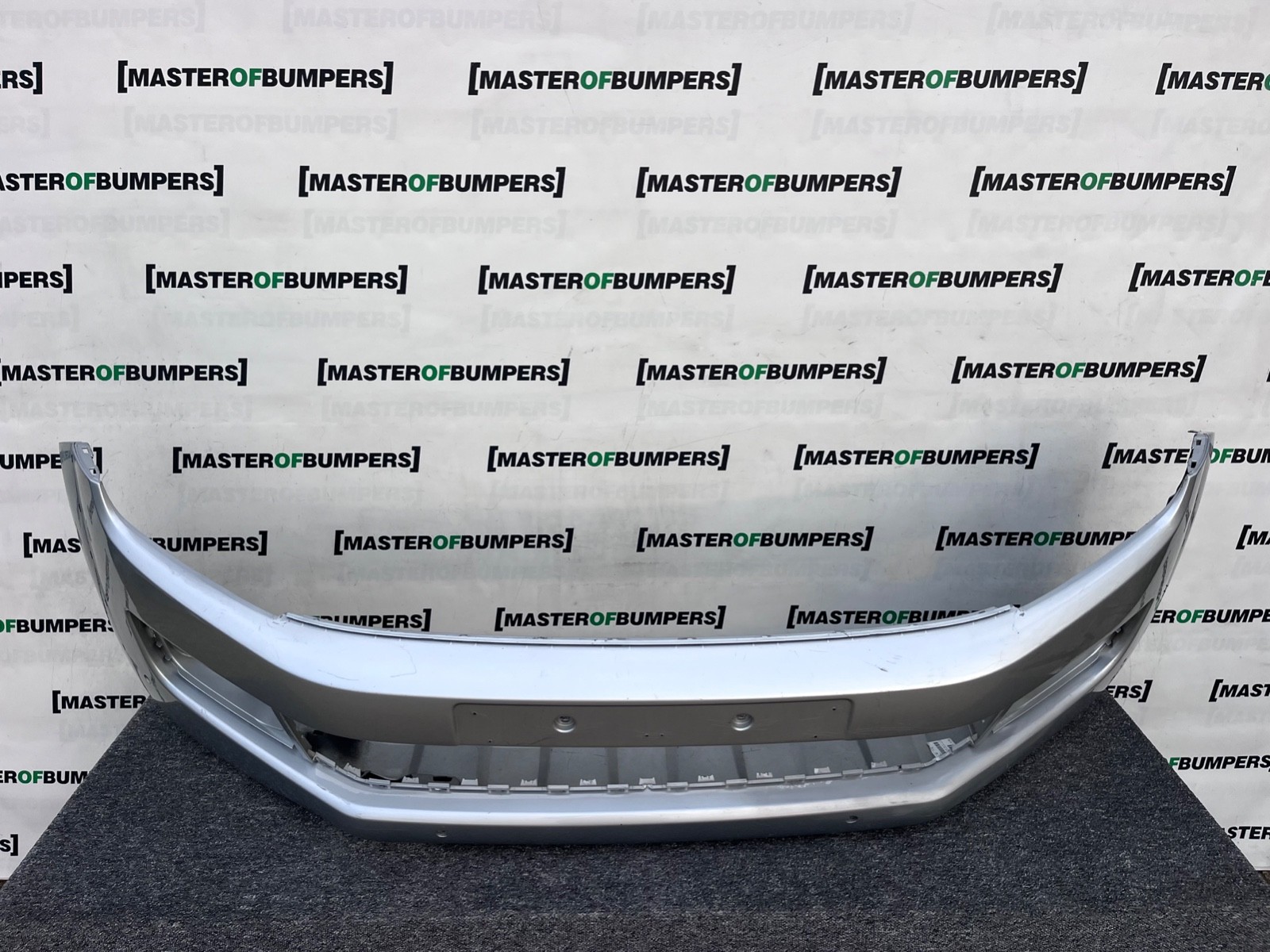VW Amarok Mk1 Pre-facelift 2010-2015 Front Bumper 4 Pdc Genuine [v462]