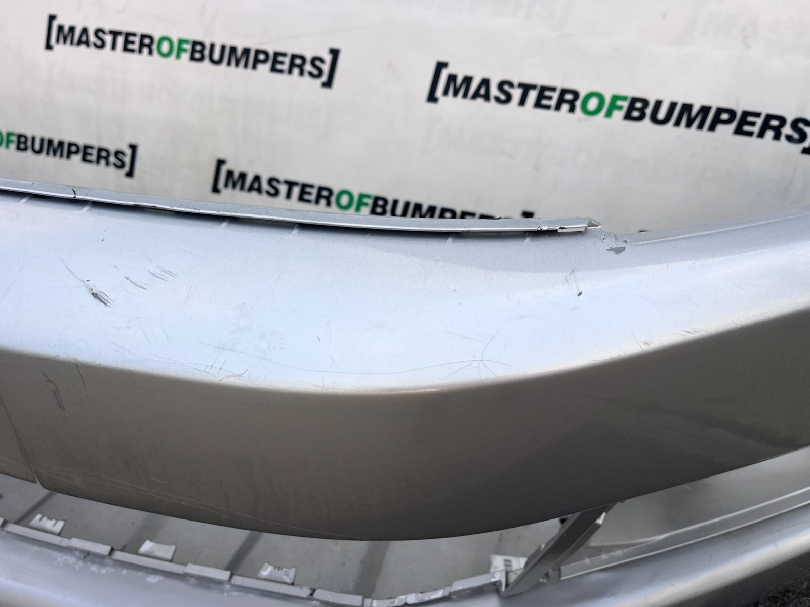 VW Amarok Mk1 Pre-facelift 2010-2015 Front Bumper 4 Pdc Genuine [v462]