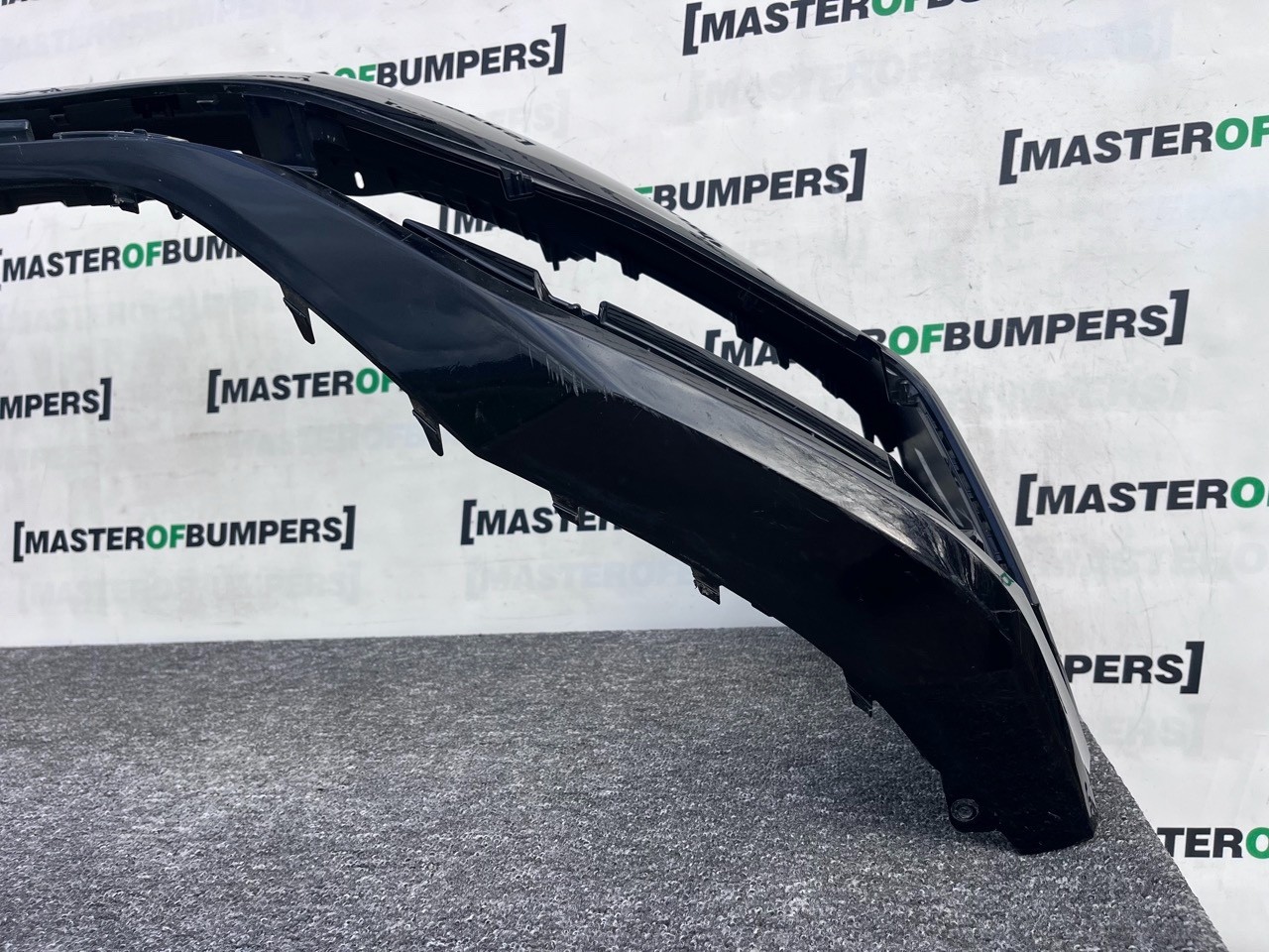 VW Passat R Line Gte B8 Lift 2020-2024 Front Bumper 4 Pdc No Jets Genuine [v469]