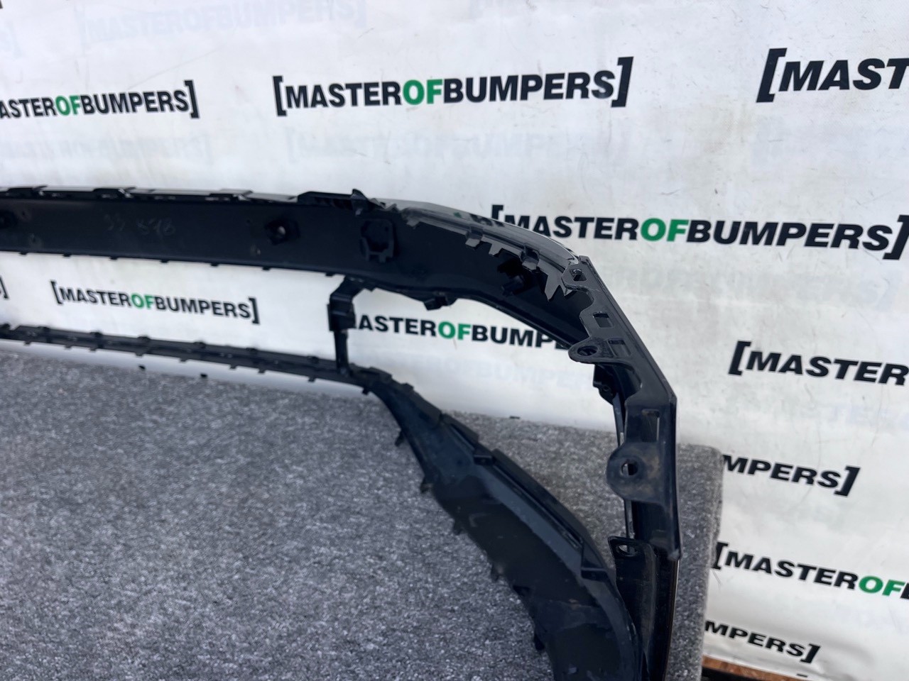 VW Passat R Line Gte B8 Lift 2020-2024 Front Bumper 4 Pdc No Jets Genuine [v469]