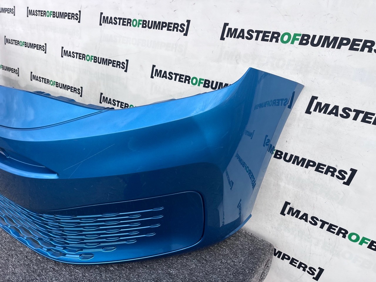 VW Caddy Van Mpv Mk5 2020-on Front Bumper No Pdc Genuine [v186]