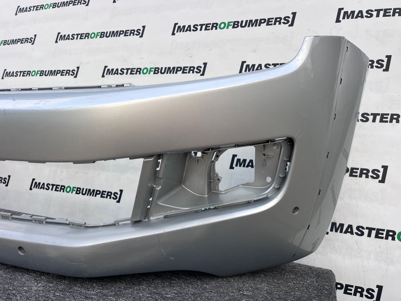VW Amarok Mk1 Pre-facelift 2010-2015 Front Bumper 4 Pdc Genuine [v462]