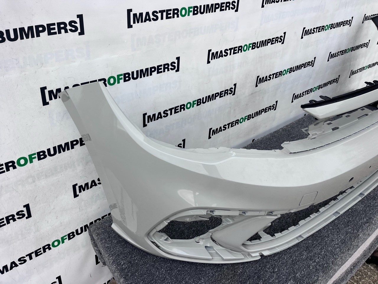 VW Polo Se Mk6 Facelift 2021-2024 Front Bumper 4 Pdc Genuine [v451]