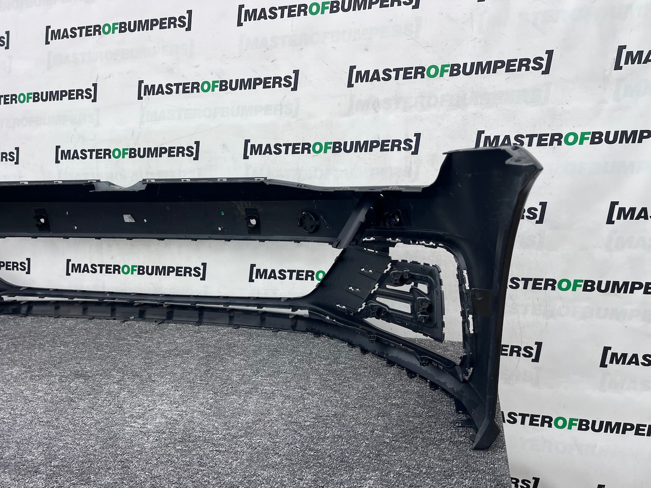 VW Golf Gte Hybrid Mk7.5 Hatchb 2017-2019 Front Bumper 4 Pdc Jets Genuine [v456]