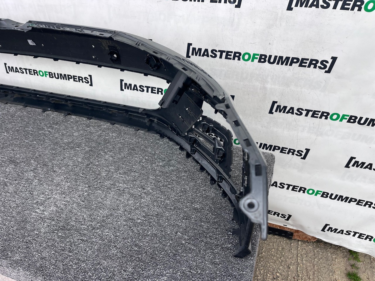 VW Golf Gte Hybrid Mk7.5 Hatchb 2017-2019 Front Bumper 4 Pdc Jets Genuine [v456]
