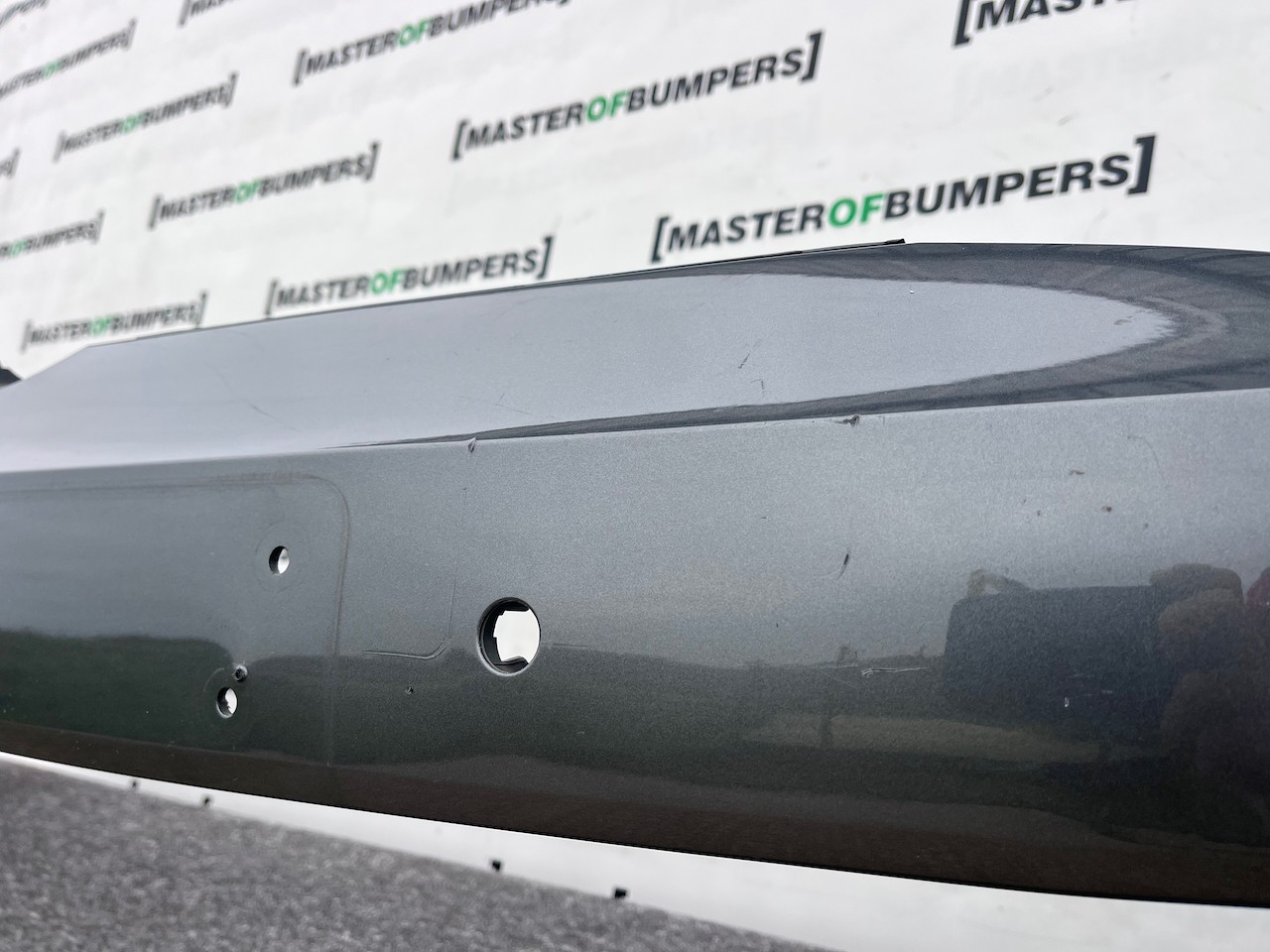 VW Golf Gte Hybrid Mk7.5 Hatchb 2017-2019 Front Bumper 4 Pdc Jets Genuine [v456]