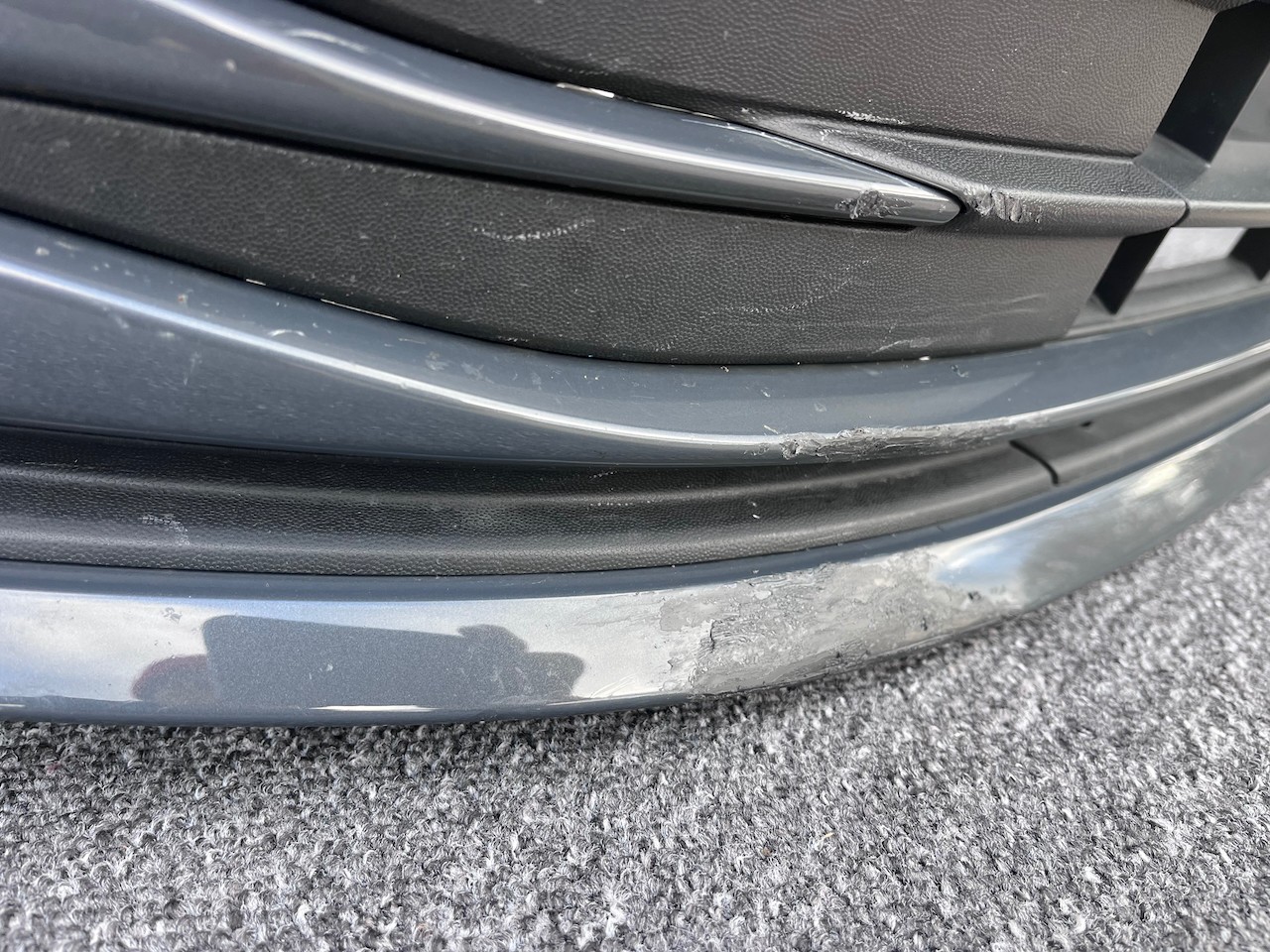 VW Golf Se Mk8 Hatchback 2020-2024 Front Bumper 4 Pdc Genuine [v476]