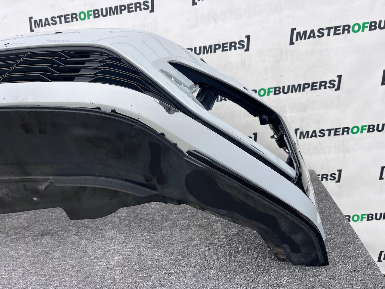 VW Golf R Line Mk7.5 Hatchback 2017-2019 Front Bumper 6 Pdc +jets Genuine [v480]