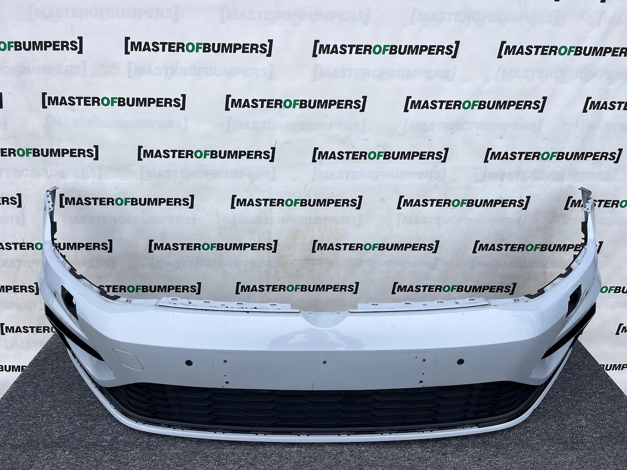 VW Golf R Line Mk7.5 Hatchback 2017-2019 Front Bumper 6 Pdc +jets Genuine [v480]