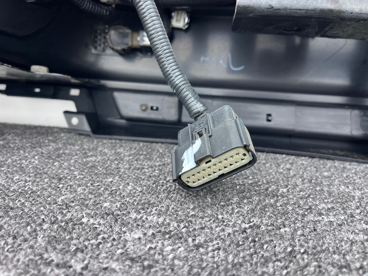 VW Amarok Style Mk2 D/cab Pick Up 2023-on Rear Bumper 6 Pdc Genuine Textured VW Amarok Style Mk2 D/cab Pick Up 2023-on Rear Bumper 6 Pdc Genuine Textured