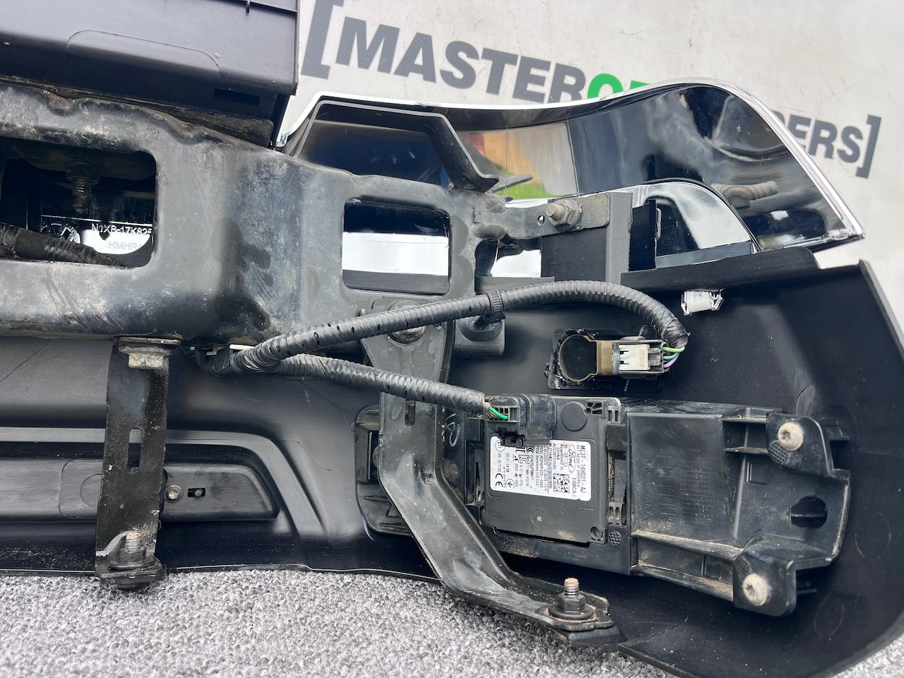 VW Amarok Style Mk2 D/cab Pick Up 2023-on Rear Bumper 6 Pdc Genuine Textured VW Amarok Style Mk2 D/cab Pick Up 2023-on Rear Bumper 6 Pdc Genuine Textured