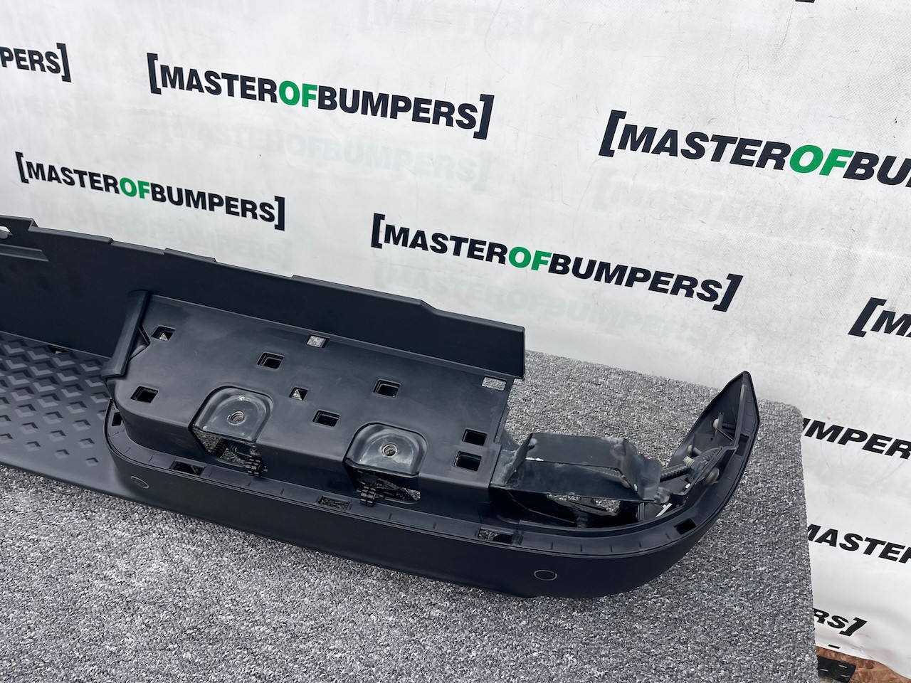 VW Amarok Style Mk2 D/cab Pick Up 2023-on Rear Bumper 6 Pdc Genuine Textured VW Amarok Style Mk2 D/cab Pick Up 2023-on Rear Bumper 6 Pdc Genuine Textured