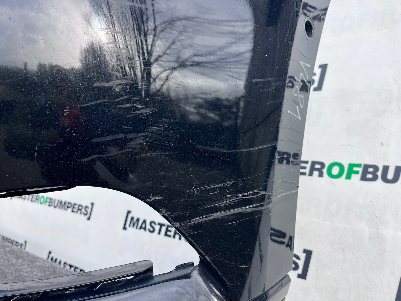 VW Passat Se Saloon Estate B8 2015-2019 Front Bumper 6 Pdc Genuine [v481]