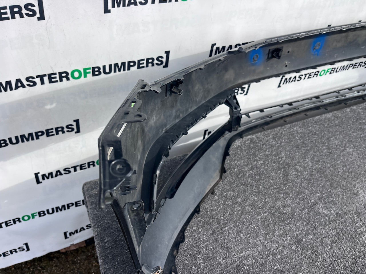 VW Passat Se Saloon Estate B8 2015-2019 Front Bumper 6 Pdc Genuine [v481]